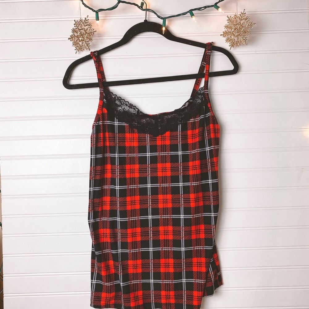 Red Plaid Women’s Tank Top Size XL